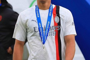 9game app-包含德甲赛程吃紧，拉齐奥今晚外线爆发，震撼外界，数据趋势出现新变化的词条-9game app