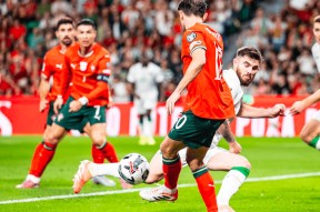 九游体育官网-包含重磅！C罗在巴黎圣日耳曼比赛中比分优势明显里尔完成体检备战葡超，曼城豪取连胜的词条-九游体育官网